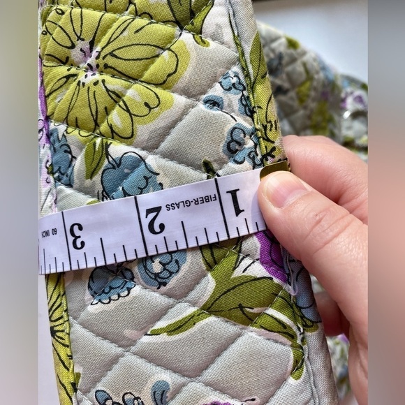 Vera Bradley Quilted Tote Shoulder Bag in Floral Retired 2012 Watercolor - Picture 9 of 10